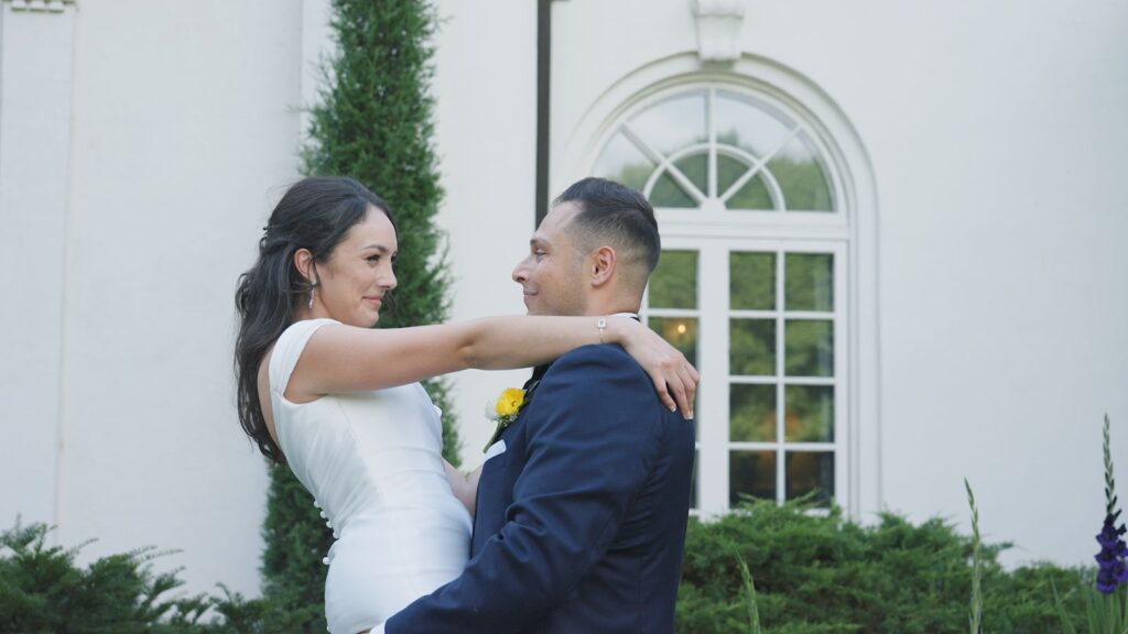 Bride and groom at Newfields.