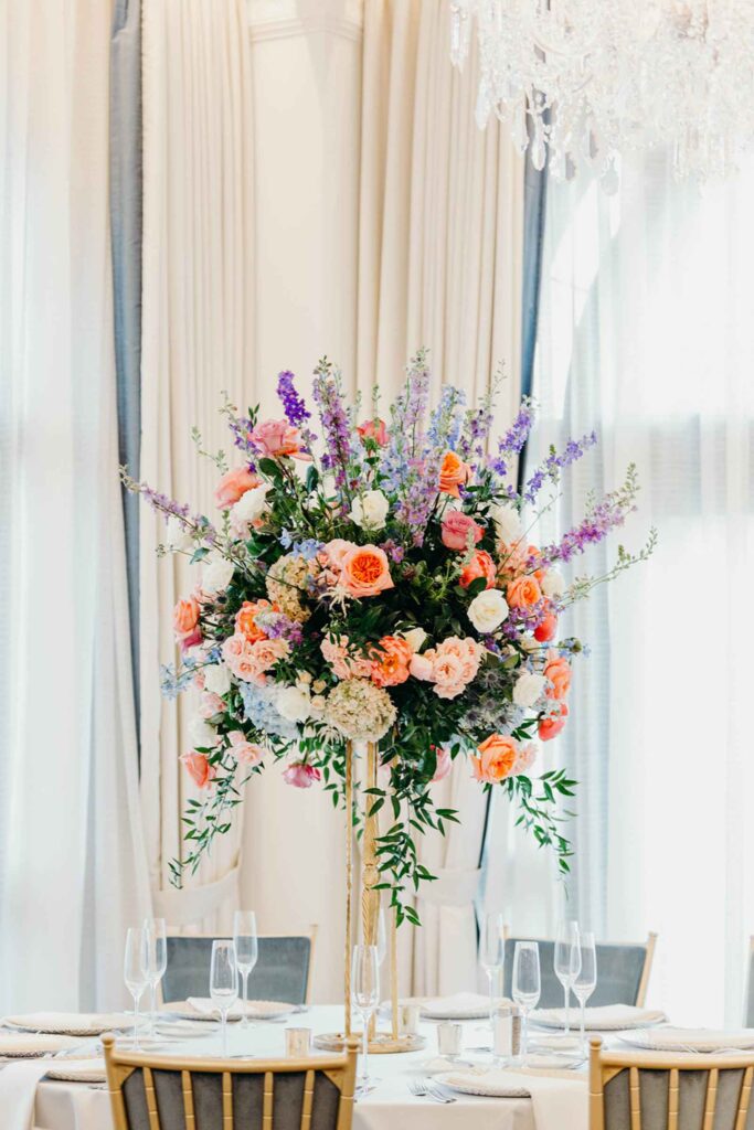 Wedding floral center piece Hotel Carmichael
